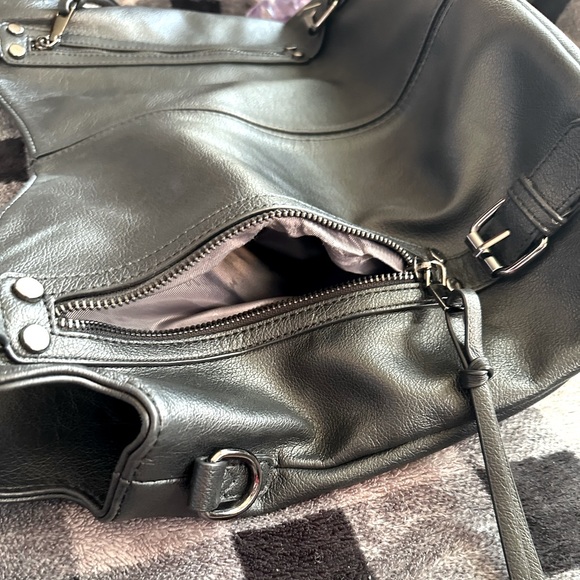 🌟REALER Beautiful Black Pebbled Leather Purse, 13”x17”,Fringe Zipper-Pulls🖤Sassy - Picture 7 of 15